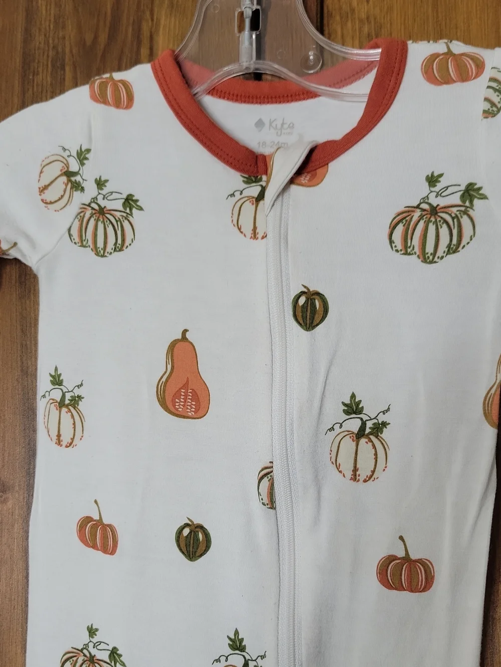 Kyte BABY White Footed One-Piece Pajama with Pumpkin & Gourd Print Sz 18-24M